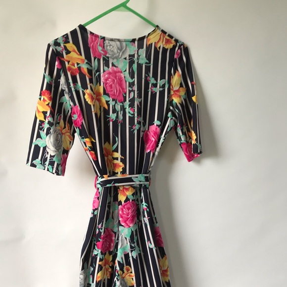 Plus size forever 21 floral stripped jumpsuit - Picture 2 of 4